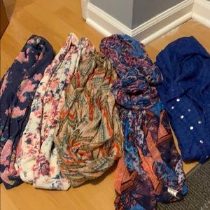 6 decorative scarves